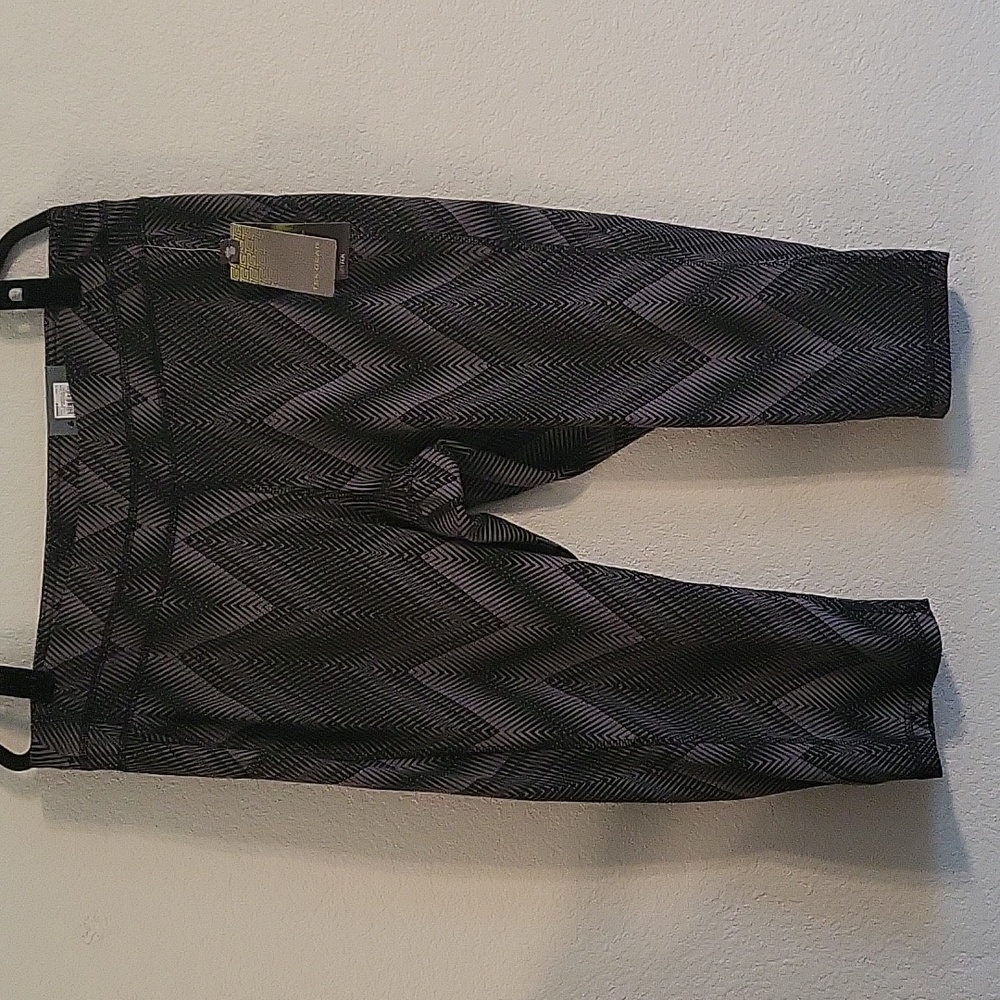 NWT Tek Gear Mid-Rise DryYek Legging Sz 1X Black & Gray Fitted Workout Gym New